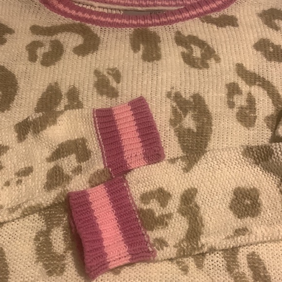 NWOT Kut from the Kloth sweater. The Gracie sweater. Size medium. - Picture 8 of 12